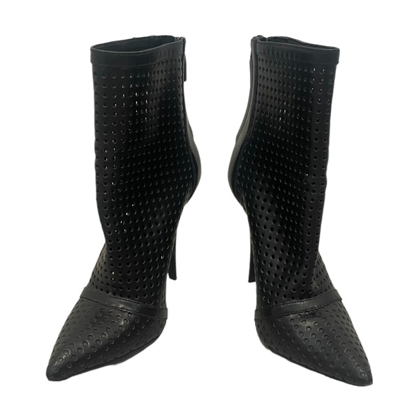 Authentic Alexander Wang Perforated Shelly Boots - Picture 6 of 11
